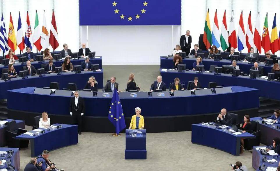 朗普刚要开心就收到了坏消息不到1天格陵兰就被出卖了特(图33) 朗普刚要开心就收到了坏消息不到1天格陵兰就被出卖了特(图33)